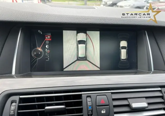 BMW Seria 5 525d xDrive Touring Sport-Aut