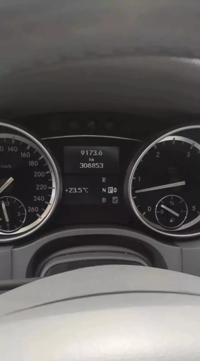 MERCEDES-BENZ Klasa M 