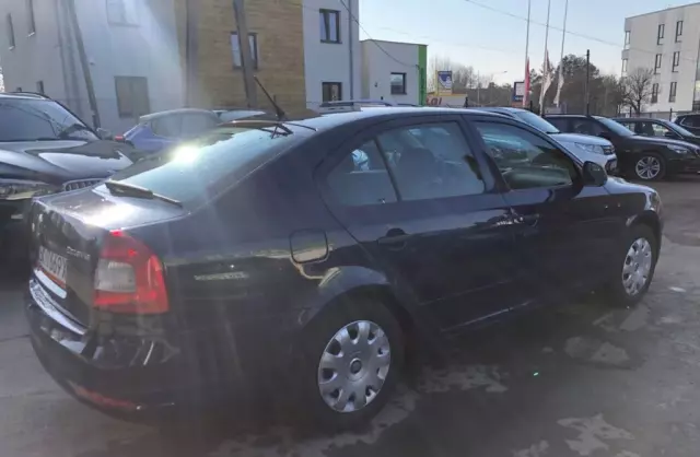 SKODA Octavia 