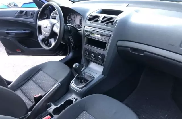 SKODA Octavia 
