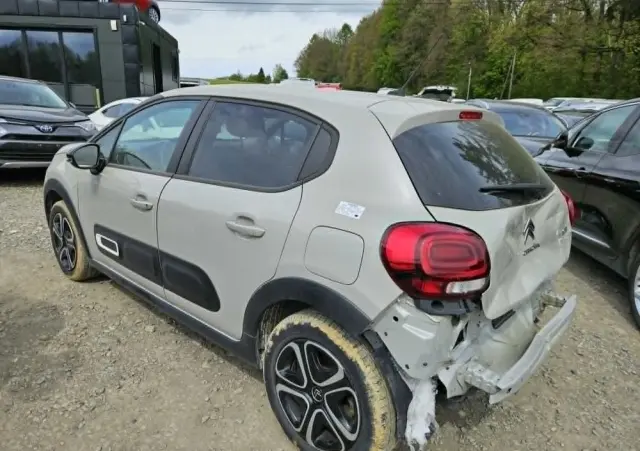 CITROËN C3 BlueHDi 100 S&S SHINE PACK