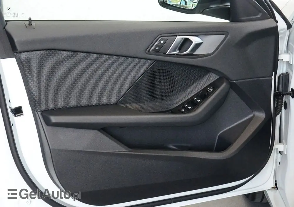 BMW Seria 1 118i Advantage