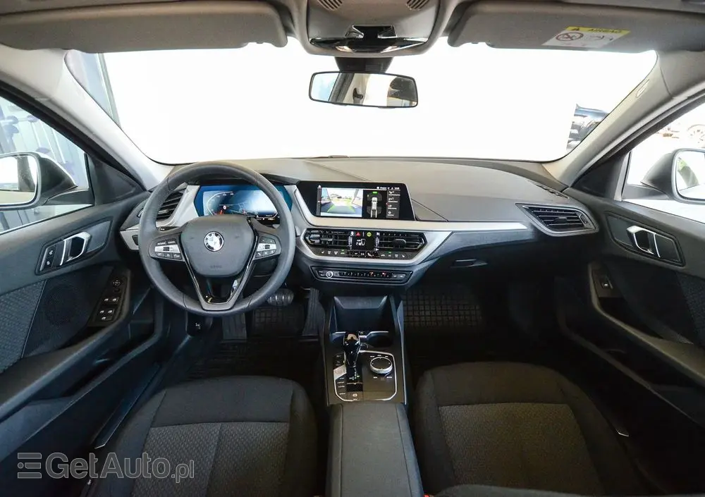 BMW Seria 1 118i Advantage