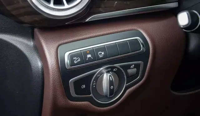 MERCEDES-BENZ Klasa V 