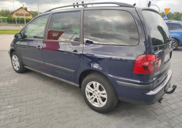 VOLKSWAGEN Sharan 