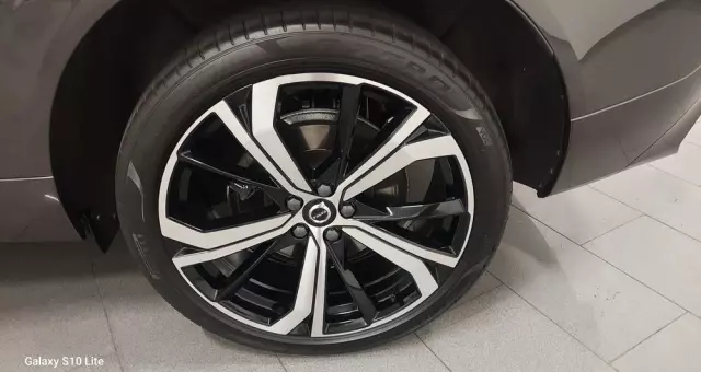 VOLVO XC 60 B4 D Geartronic RDesign