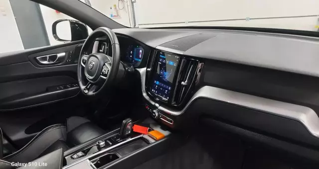 VOLVO XC 60 B4 D Geartronic RDesign