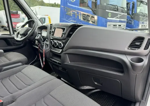 IVECO Daily 35S18 H 