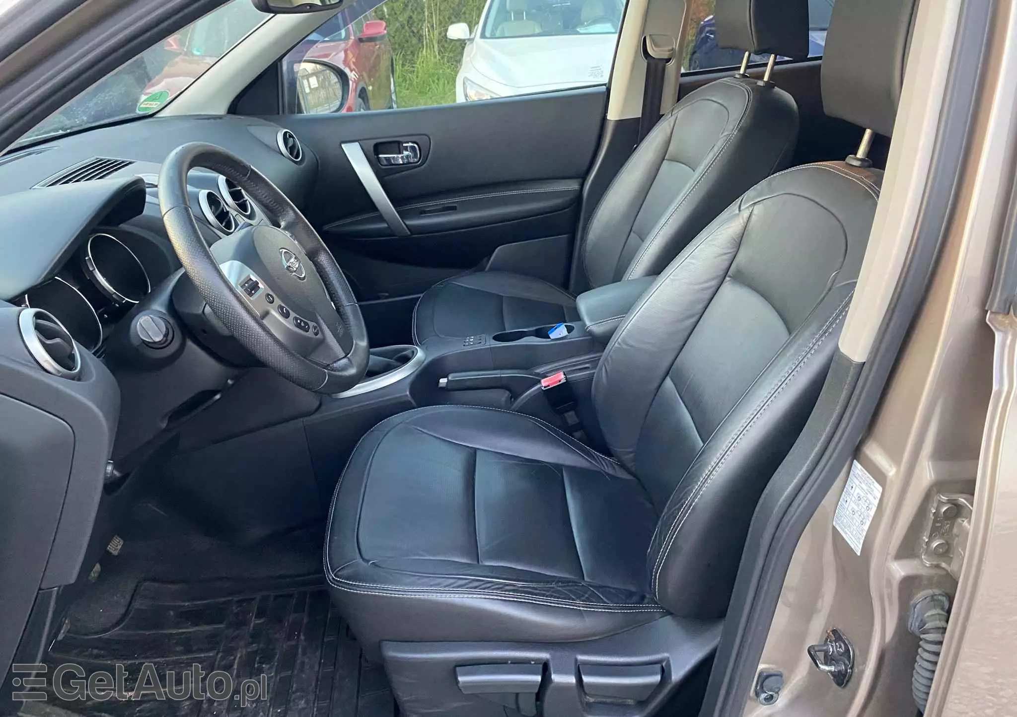 NISSAN Qashqai 2.0 visia