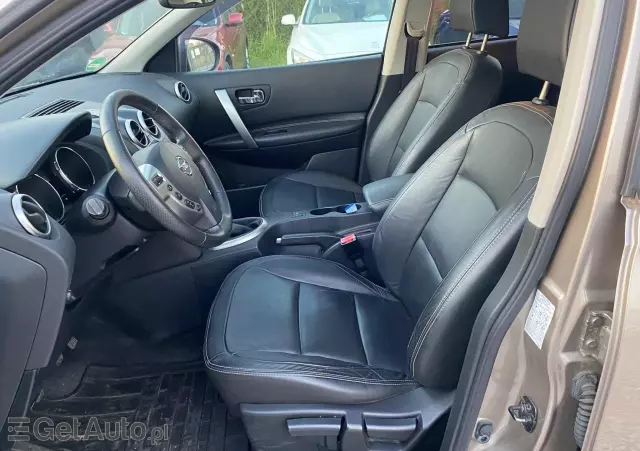 NISSAN Qashqai 2.0 visia