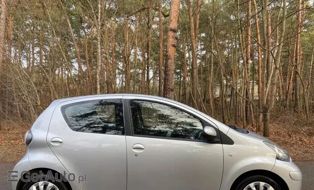 TOYOTA Aygo 
