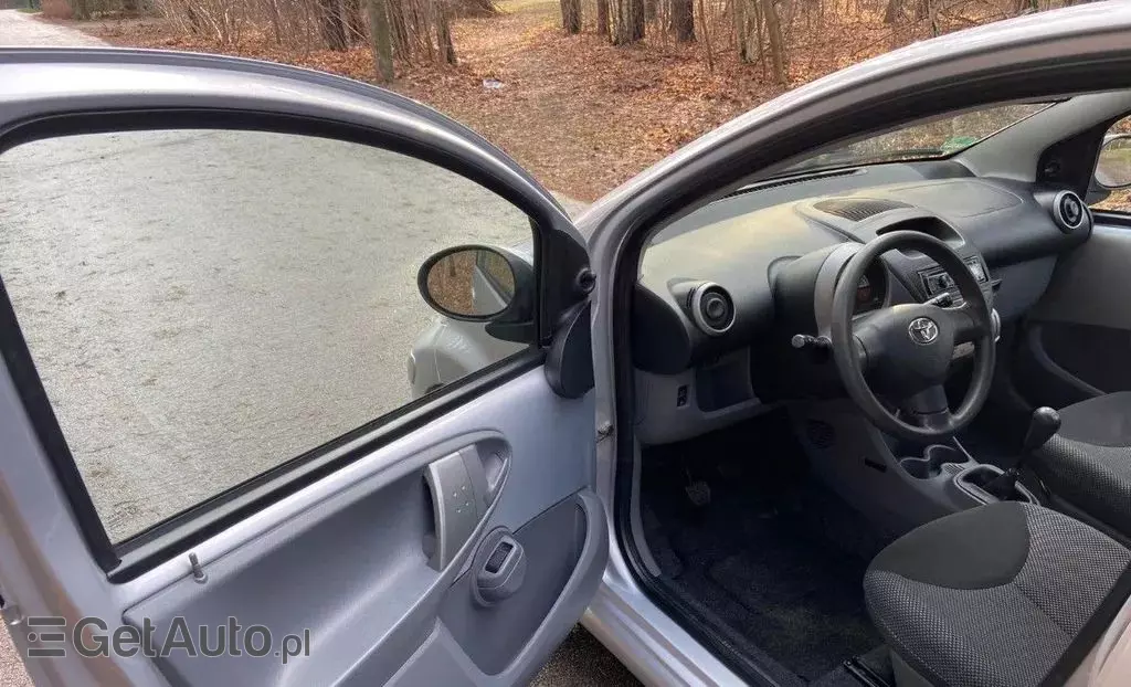 TOYOTA Aygo 