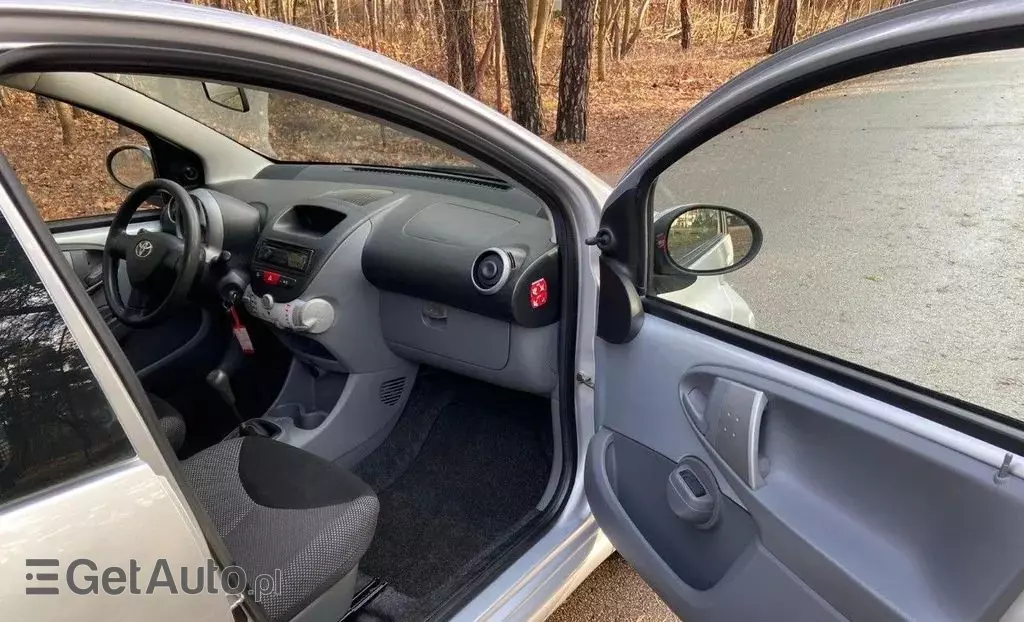 TOYOTA Aygo 