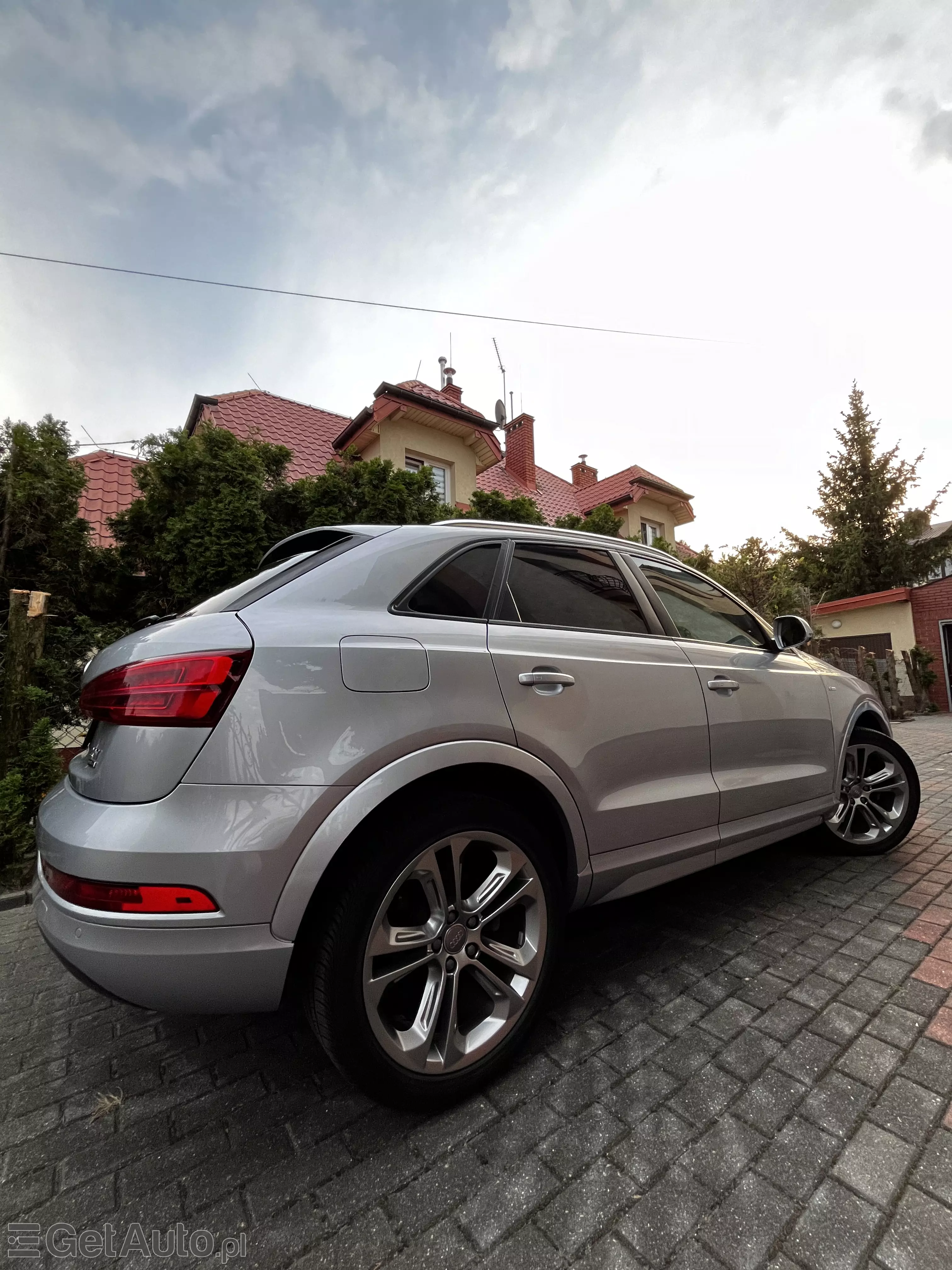 AUDI Q3 