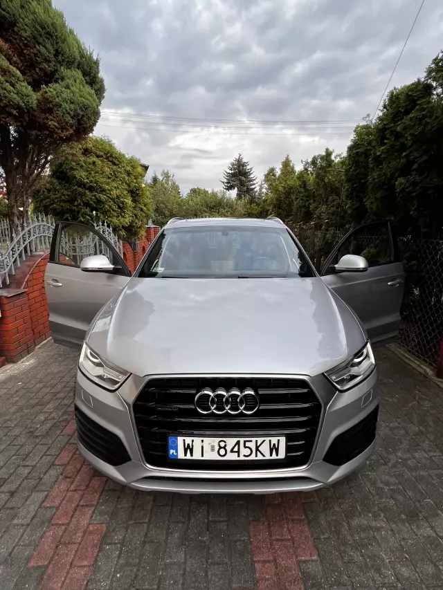 AUDI Q3 
