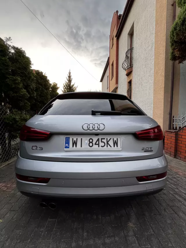 AUDI Q3 
