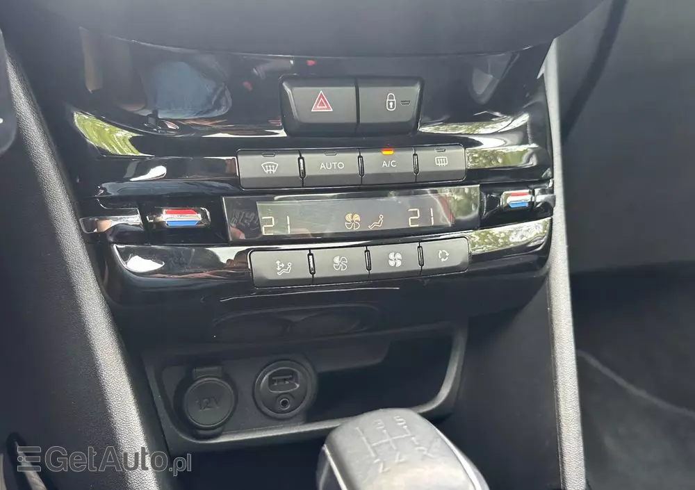 PEUGEOT 2008 1.2 Pure Tech Active S&S