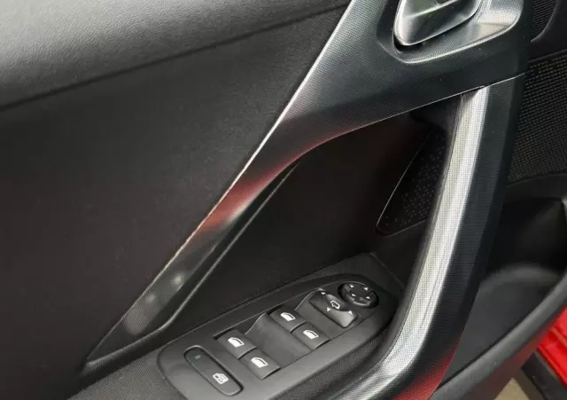 PEUGEOT 2008 1.2 Pure Tech Active S&S