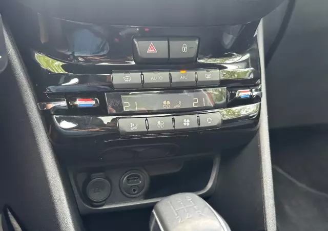 PEUGEOT 2008 1.2 Pure Tech Active S&S