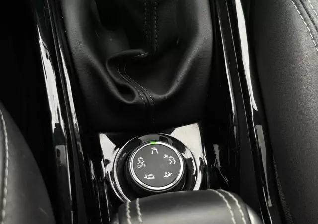 PEUGEOT 2008 1.2 Pure Tech Active S&S