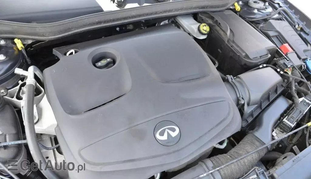 INFINITI Q30 