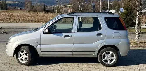 SUZUKI Ignis 