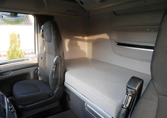 DAF XF 106.480/ Low Deck/Mega 