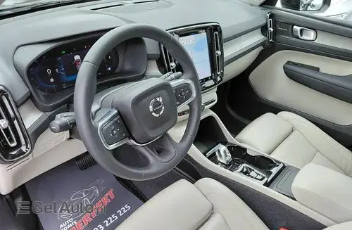 VOLVO Xc 40 