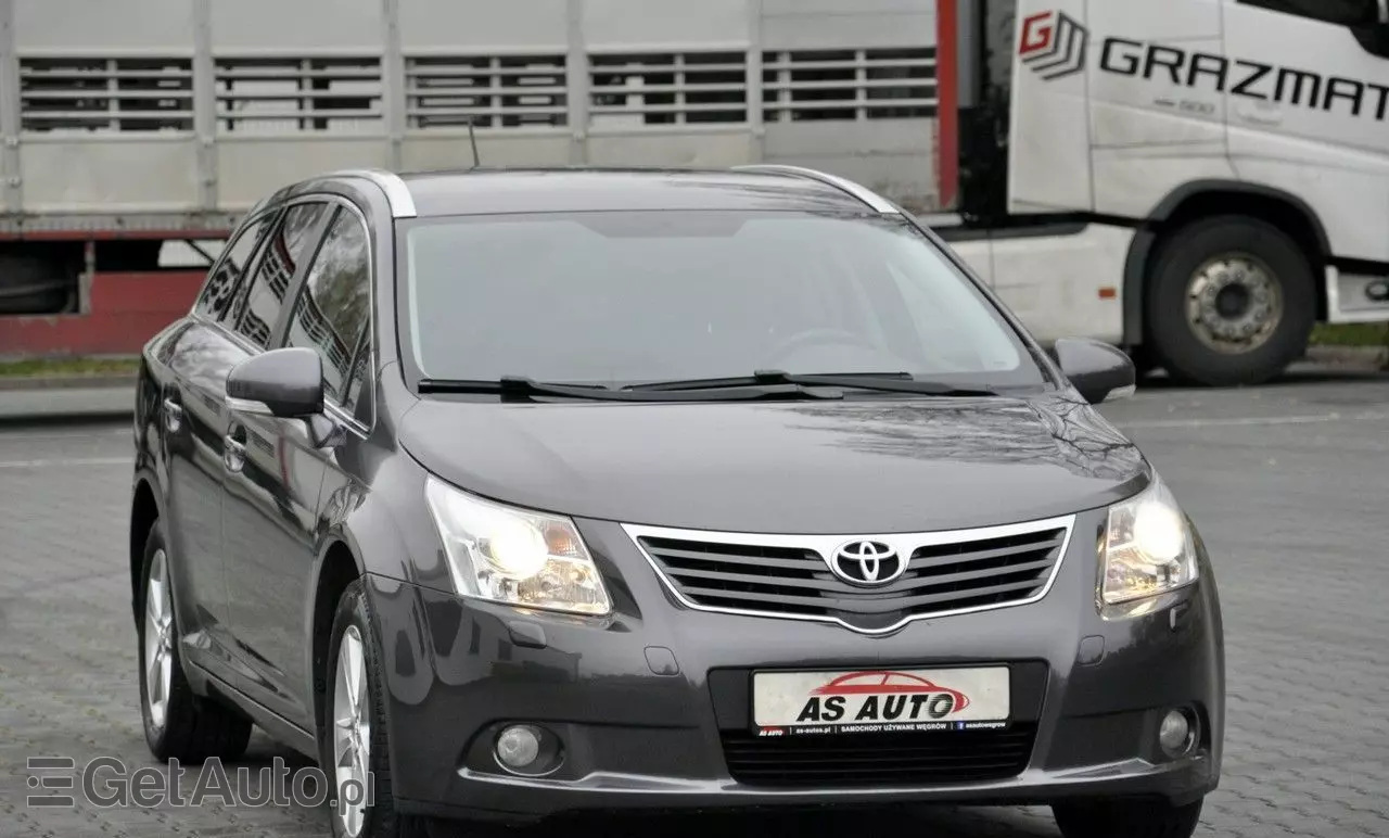 TOYOTA Avensis Combi 1.6 Sol