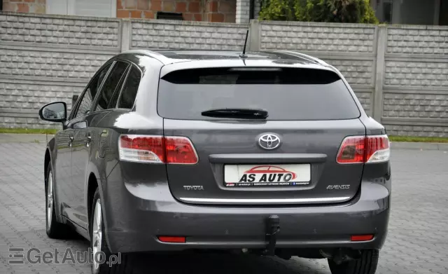 TOYOTA Avensis Combi 1.6 Sol