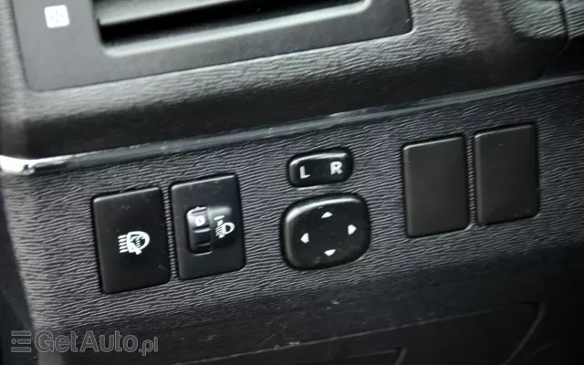 TOYOTA Avensis Combi 1.6 Sol