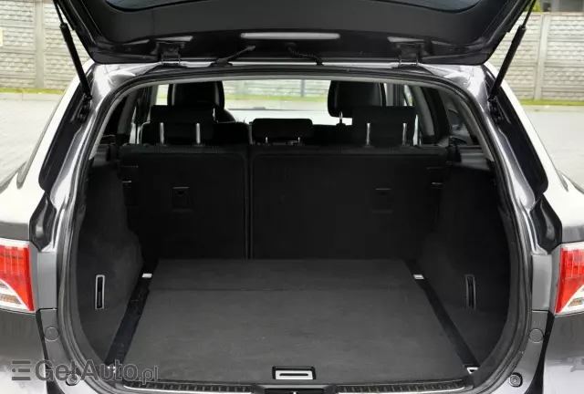 TOYOTA Avensis Combi 1.6 Sol