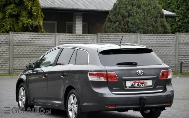TOYOTA Avensis Combi 1.6 Sol