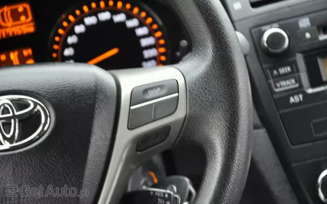 TOYOTA Avensis Combi 1.6 Sol