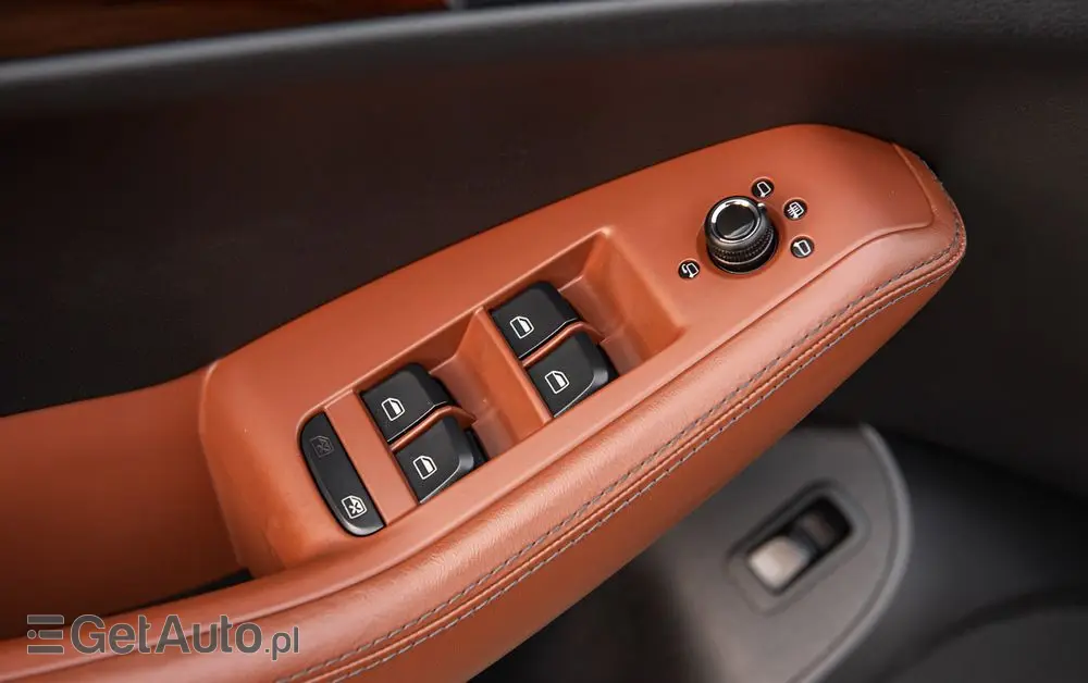 AUDI Q5 2.0 TFSI quattro tiptronic