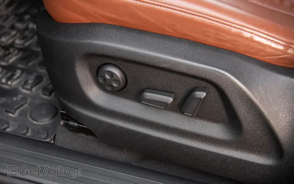 AUDI Q5 2.0 TFSI quattro tiptronic