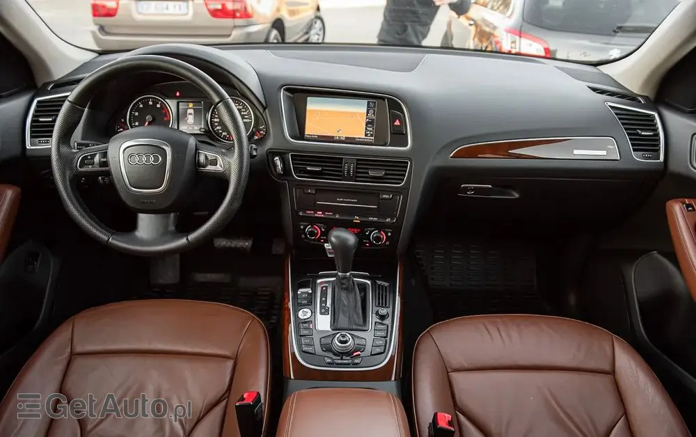 AUDI Q5 2.0 TFSI quattro tiptronic