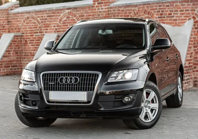 AUDI Q5 2.0 TFSI quattro tiptronic