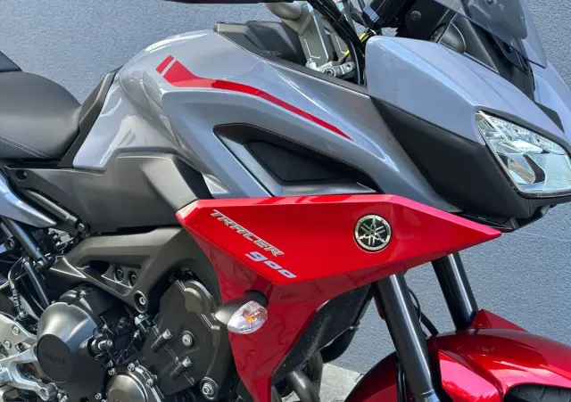 YAMAHA Tracer 