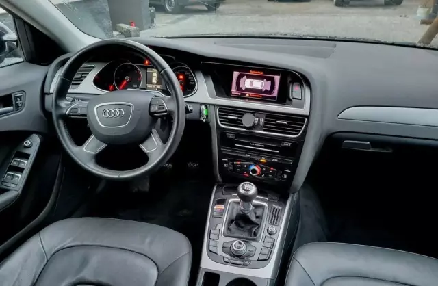 AUDI A4 