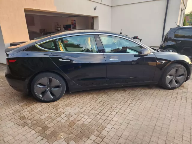 TESLA 3 Long Range CVT