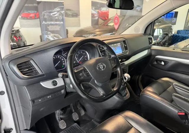 TOYOTA ProAce D-4D Long 3,0t Mobilny Life
