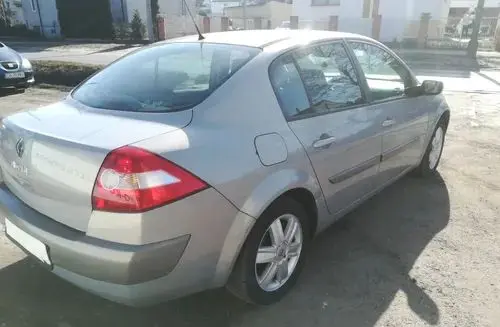 RENAULT Megane 