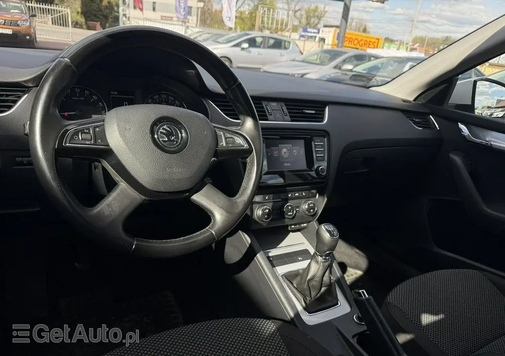 SKODA Octavia 1.6 TDI Elegance
