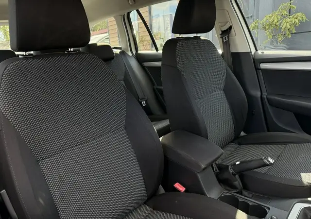 SKODA Octavia 1.6 TDI Elegance
