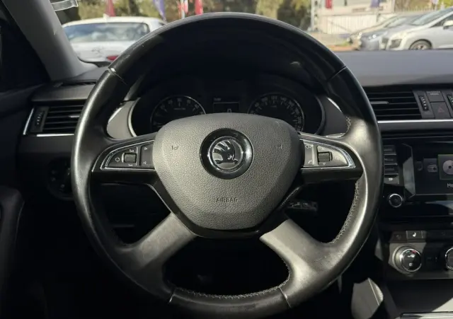 SKODA Octavia 1.6 TDI Elegance