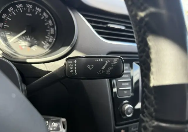 SKODA Octavia 1.6 TDI Elegance