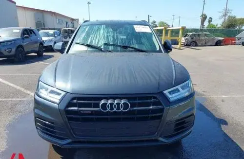AUDI Q5 