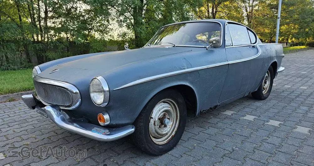 VOLVO P1800 