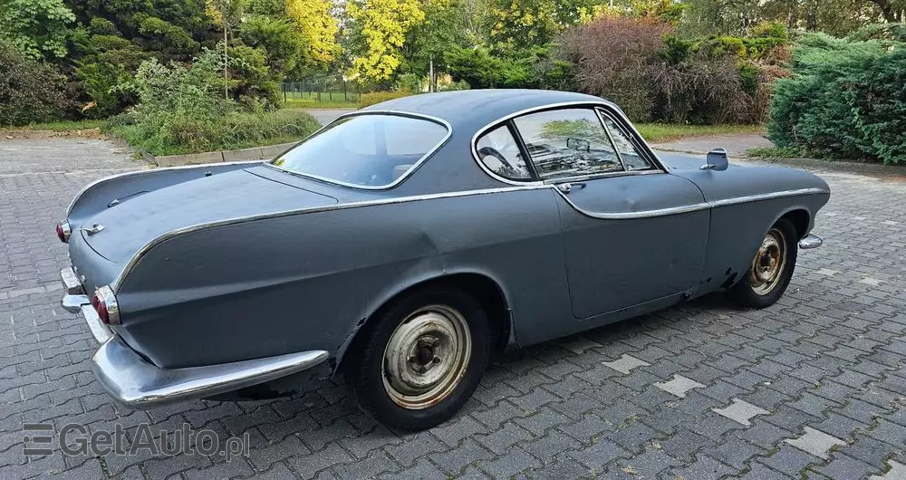 VOLVO P1800 